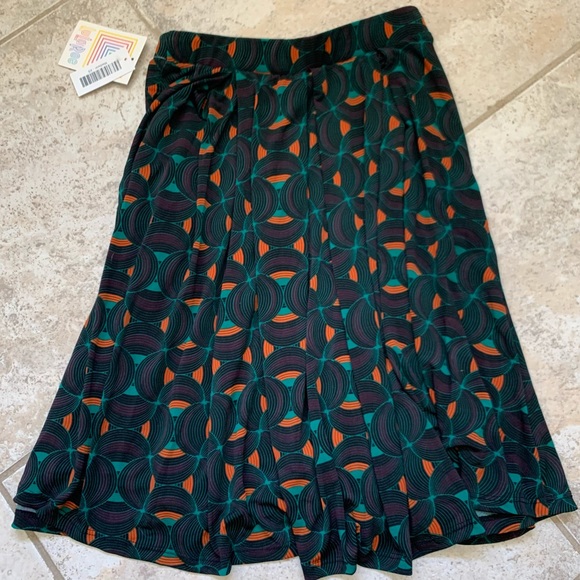 NWT- Lularoe Skirt
